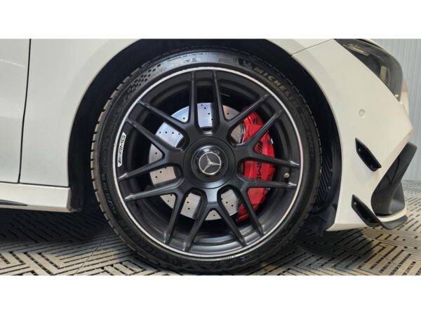 MERCEDES CLA