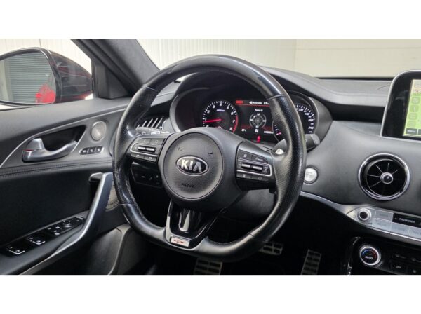 KIA STINGER