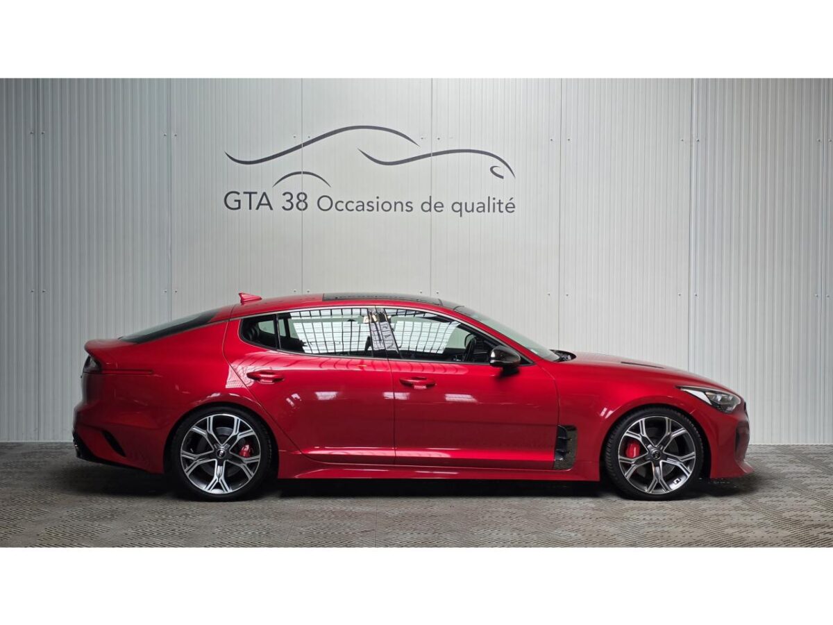 KIA STINGER