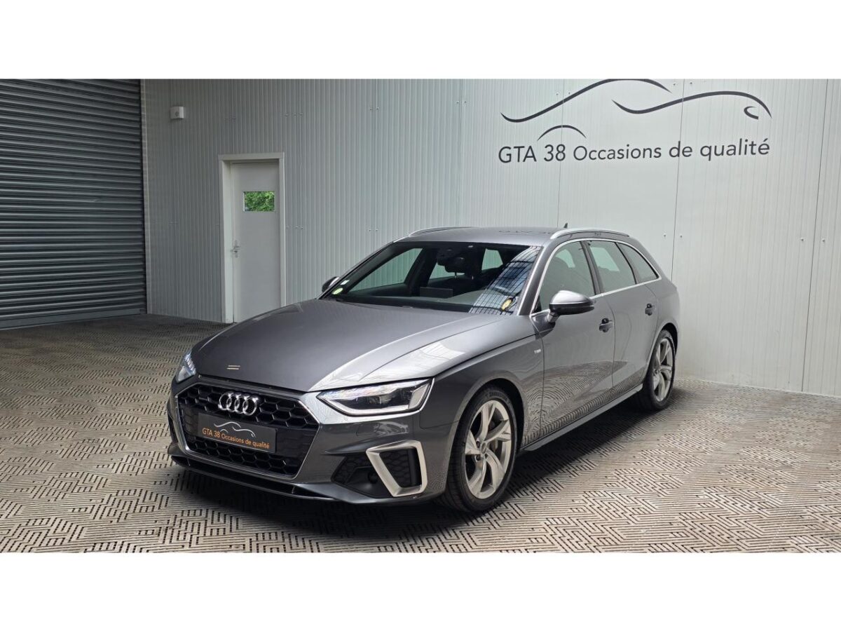 AUDI A4 AVANT