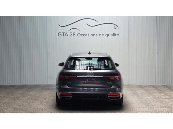 AUDI A4 AVANT