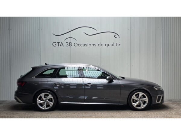 AUDI A4 AVANT