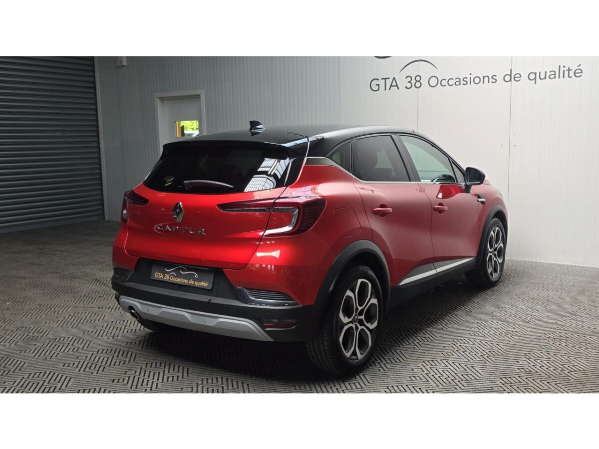RENAULT CAPTUR
