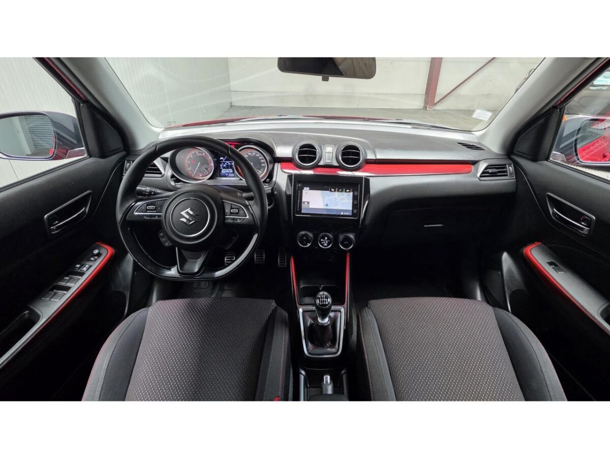 SUZUKI SWIFT
