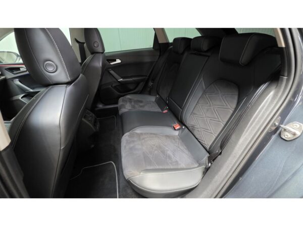 SEAT LEON ST