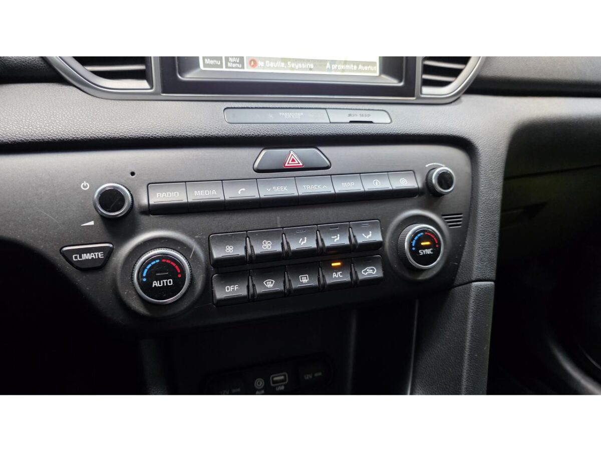 KIA SPORTAGE