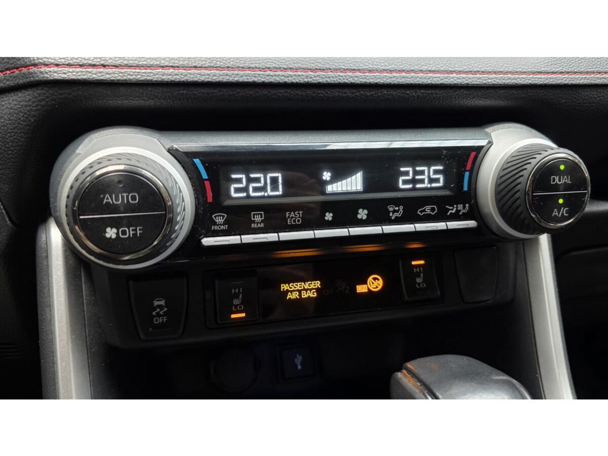 TOYOTA RAV 4