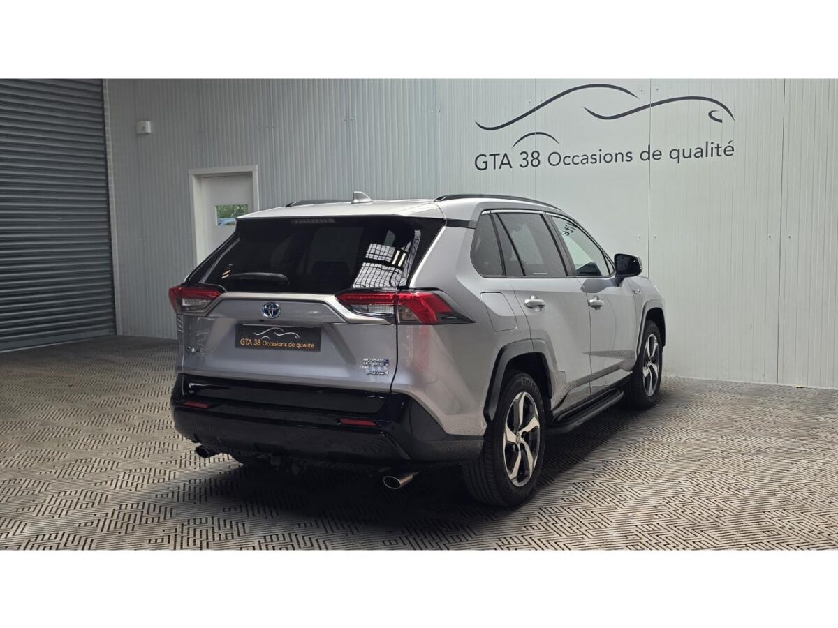 TOYOTA RAV 4