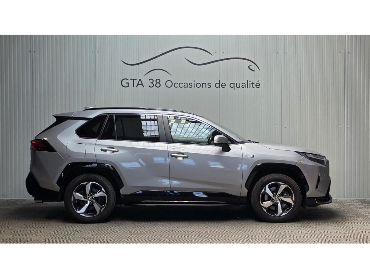 TOYOTA RAV 4