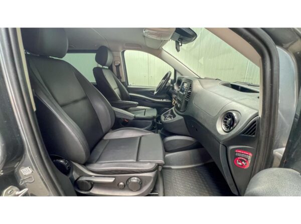 MERCEDES VITO