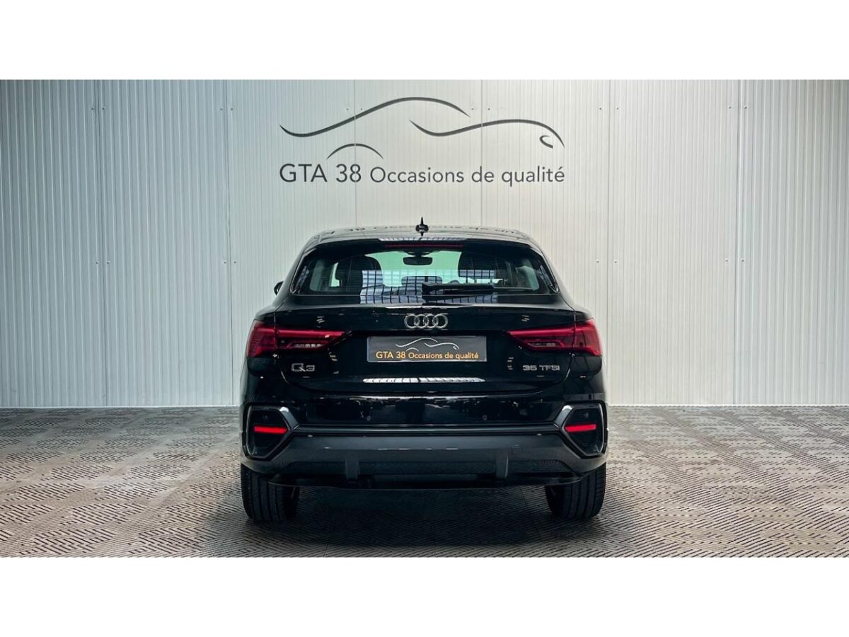 AUDI Q3 SPORTBACK
