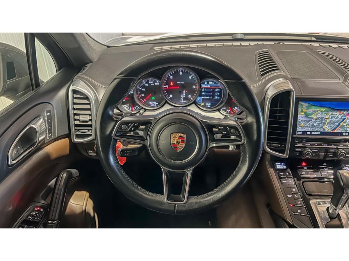PORSCHE CAYENNE