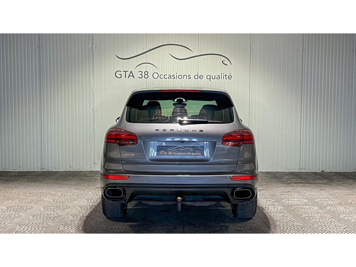 PORSCHE CAYENNE