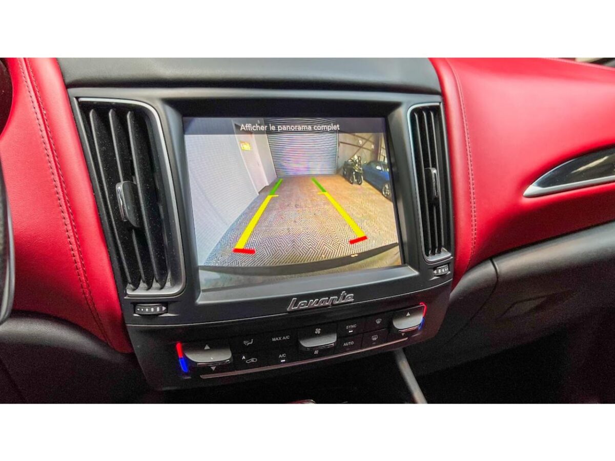 MASERATI LEVANTE